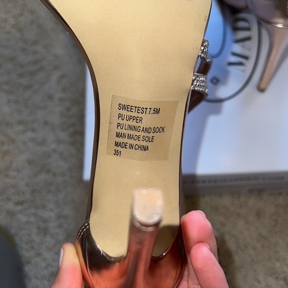 PERFECT CONDITION STEVE MADDEN SIZE 7.5 heels - Picture 4 of 5